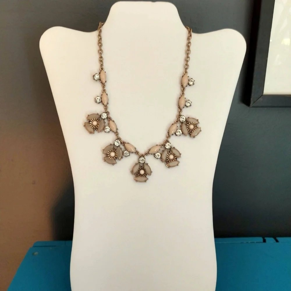 Flower and crystal necklace